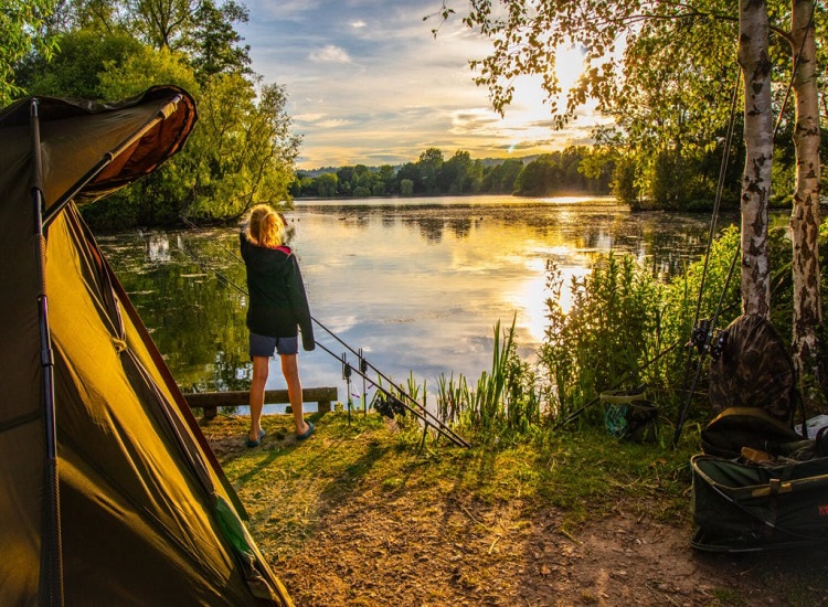 The Ultimate Guide to Exploring Fishing Lakes with Lodges!